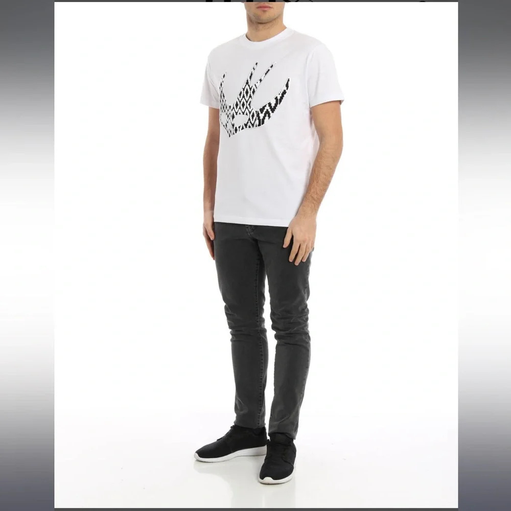 NWT MCQ Alexander McQueen Swallow embroidered patch t-shirt black and white
